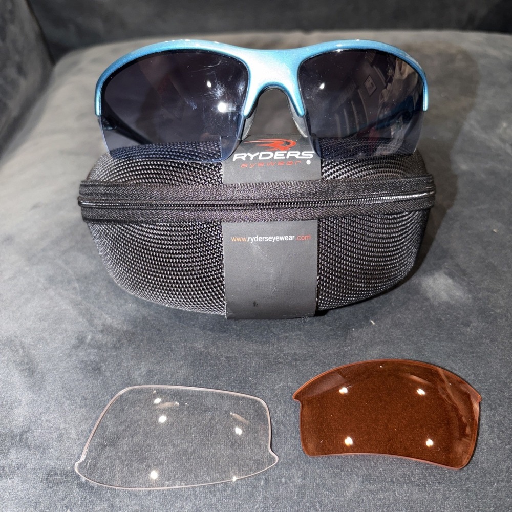 Ryders Vela Eyewear Sunglasses With 2 extra lens sets & Case